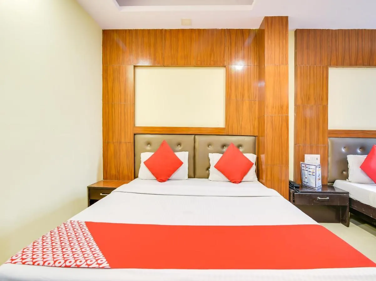Collection O 78493 Noble Inn Paharganj Delhi  3*, Delhi (National Capital Territory of India)