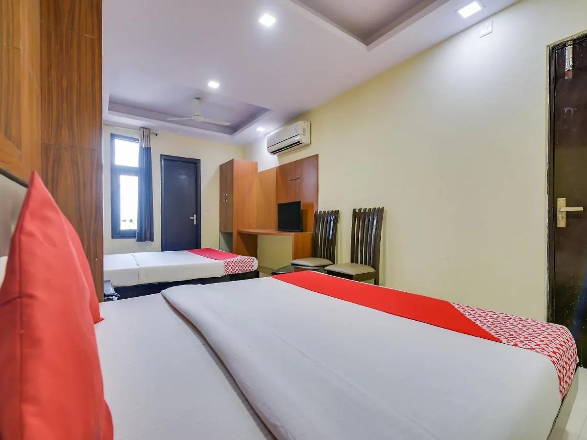 Collection O 78493 Noble Inn Paharganj Delhi  Hotel Delhi (National Capital Territory of India)