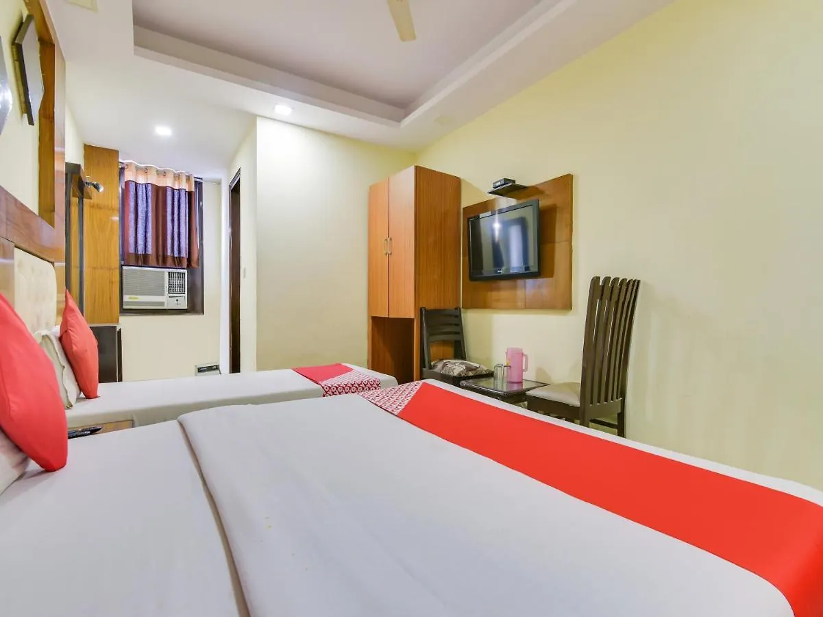 *** Hotel Collection O 78493 Noble Inn Paharganj Delhi  India