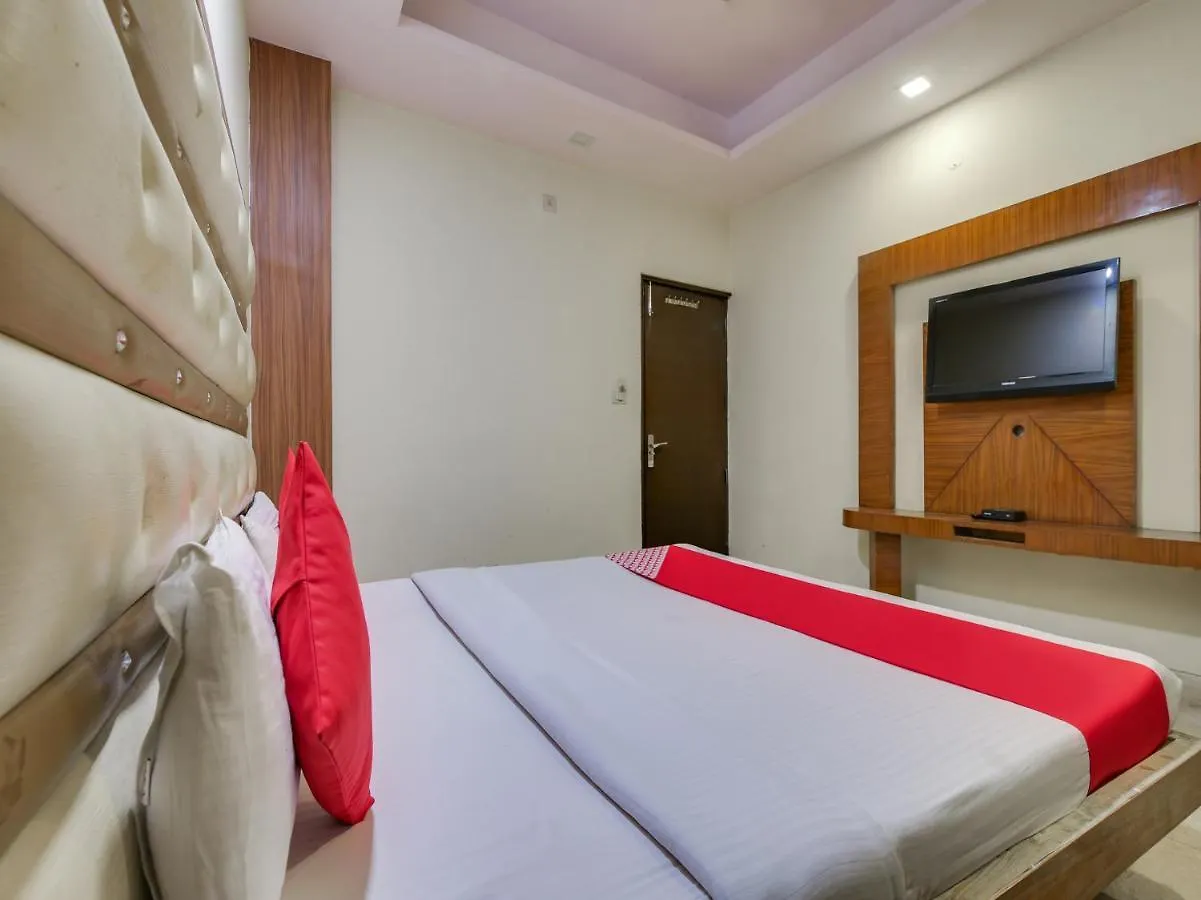 Collection O 78493 Noble Inn Paharganj Delhi  Hotel