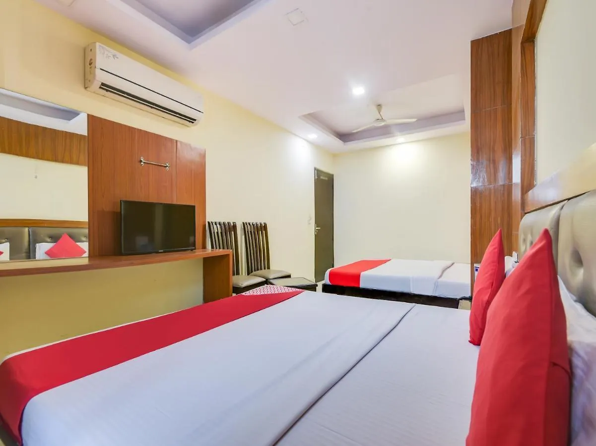 Collection O 78493 Noble Inn Paharganj Delhi  3*, Delhi (National Capital Territory of India) India